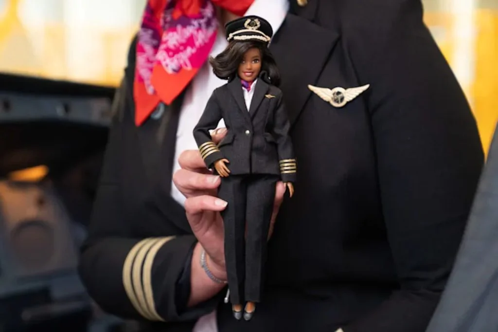 Barbie postala pilotkinja!