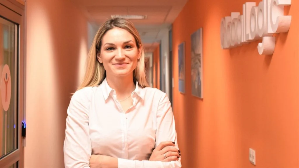 Nakon studija u Milanu i Beču Sanda Drakulić Drenjanac se vratila u Hrvatsku i sad razvija softvere u globalnoj kompaniji za područje automobilske industrije