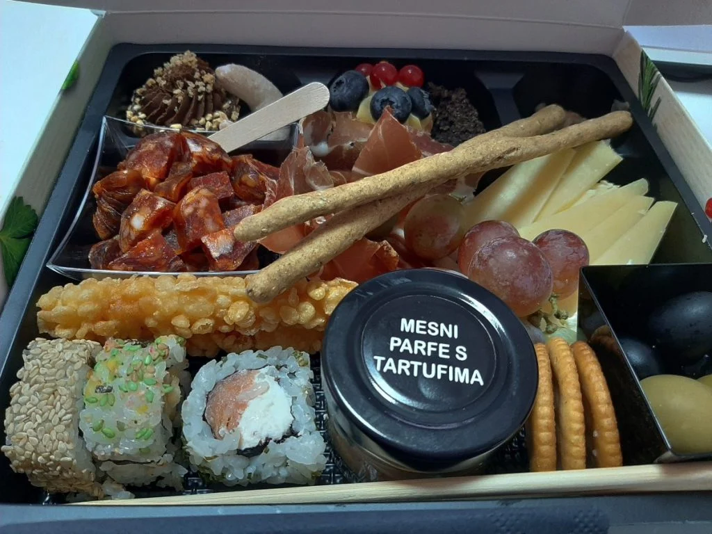 Probale smo Grazing box, svjetski gastro trend u kutiji u nekoliko prilika i oduševio nas je!