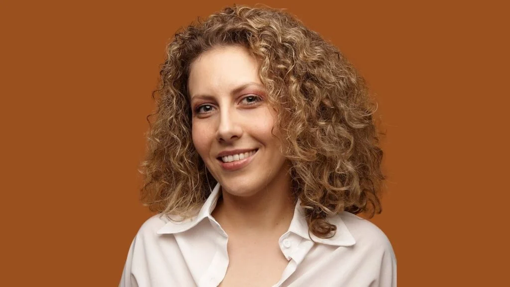Davorka Tolić se preko 15 godina bavi edukacijom odraslih i pronaći će savršen alat za vaš osobni razvoj!