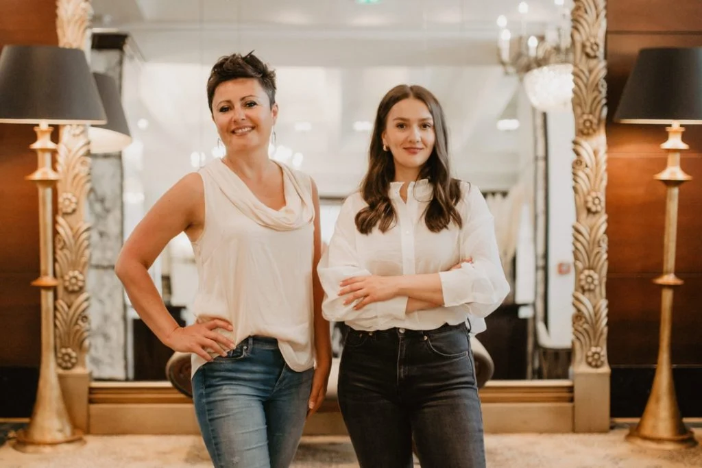 Ove dvije žene su lifestyle managerice u globalnoj concierge tvrtki Quintessentially i zadatak im je ispuniti svojim klijentima sve moguće i nemoguće želje!