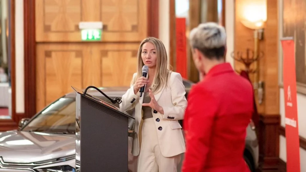 Voditeljica prodaje u Hormannu o stereotipima u građevini: “Kad vi budete u 6. mjesecu trudnoće, možda ćete se i vi zapuhati dok se budete penjali 9 katova“
