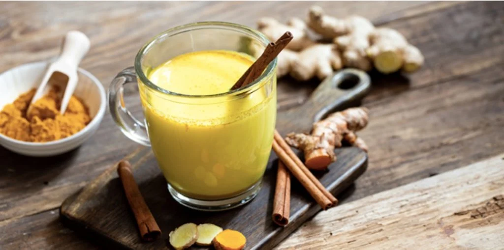 Zlatno mlijeko od kurkume je prirodni antibiotik i poboljšava imunitet