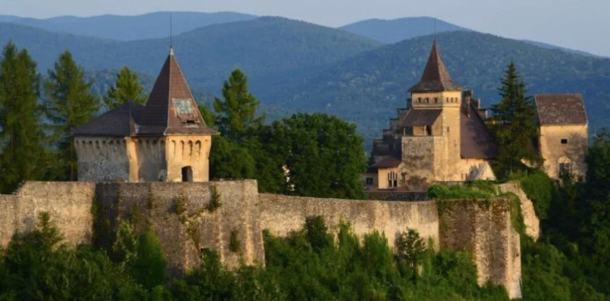 Otkrijte dragulj Cazinske krajine, stari grad Ostrožac