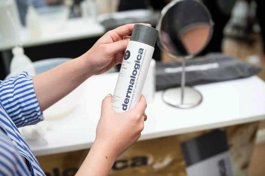 Oil To Foam Total Cleanser: moć dvostrukog čišćenja u jednom proizvodu