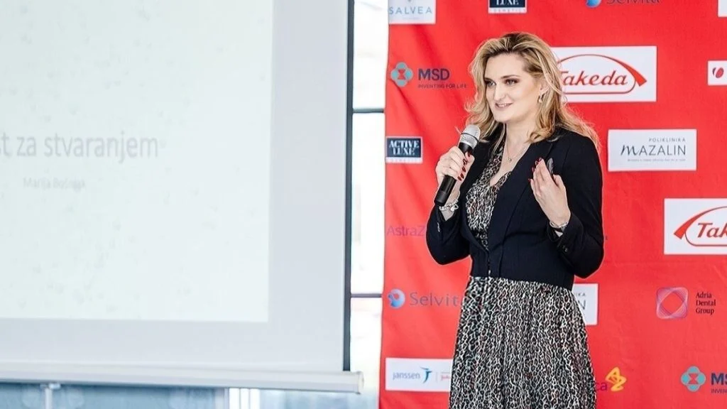 Završila tri fakulteta, radila u ljekarni, stažirala u KBC-u Zagreb, a danas je na čelu vrhunske dječje poliklinike
