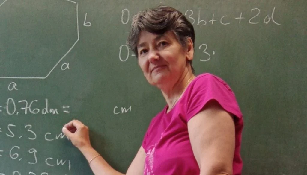 Super učiteljica: Njene online instrukcije iz matematike su besplatne, učinkovite i popularne