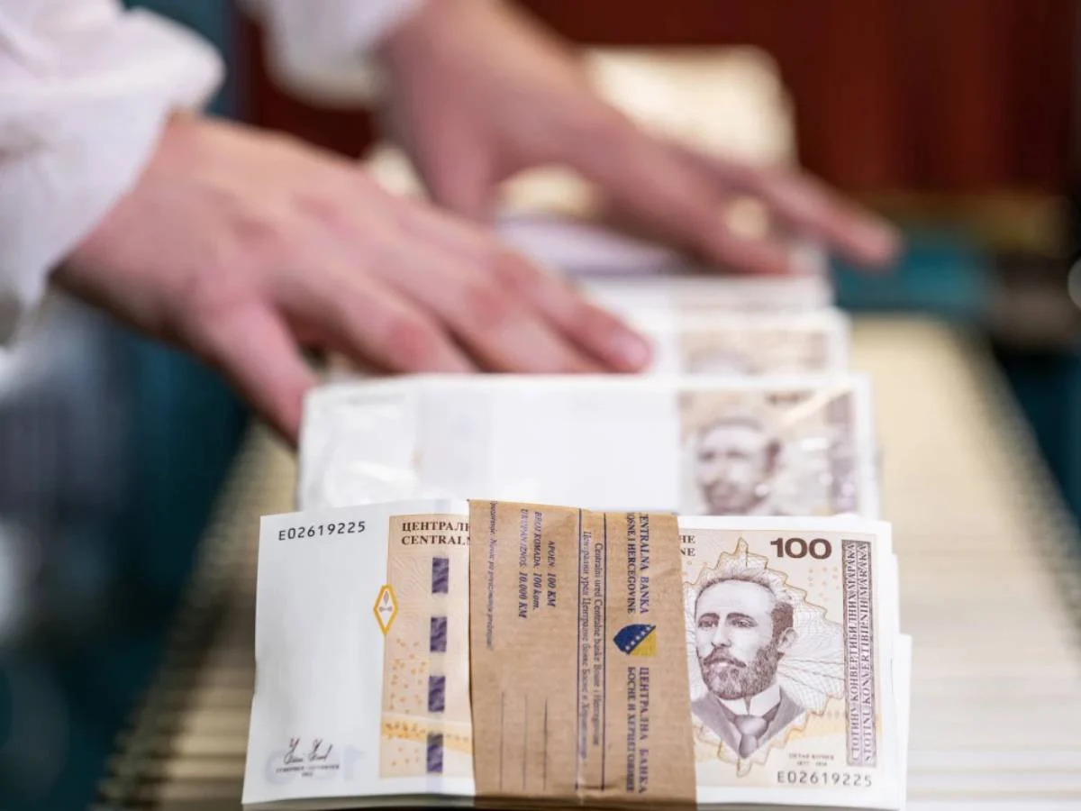 Pogledajte koliko je iznosila prosječna plata u augustu