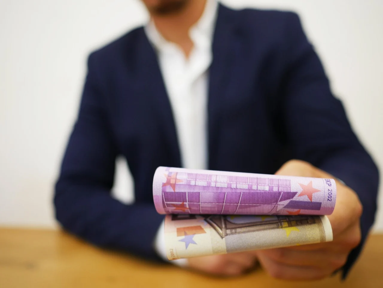 Potrošački krediti: Stroži proces, a  uvodi se pravo na zaborav za one koji su se liječili od raka
