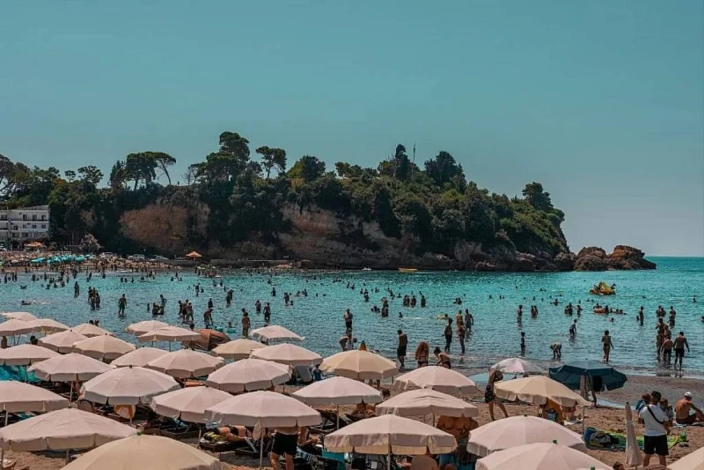 Nova pravila za turiste u Ulcinju: Kazne i do 500 eura
