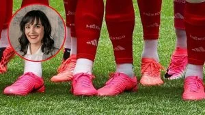 Ne skačite na svaki trend: Zašto svi timovi na prvenstvu imaju roza kopačke?