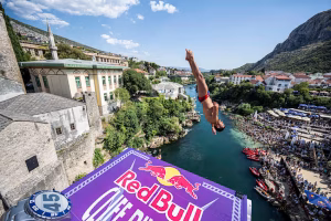 Mostar još jednom bio svjetska pozornica hrabrosti: Iffland i Popovici pobjednici jubilarnog Cliff Divinga